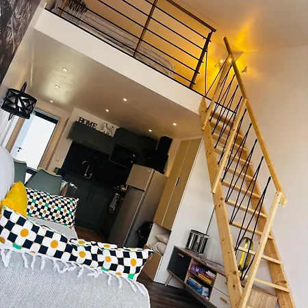 Du Sud Avec Jacuzzi Apartment