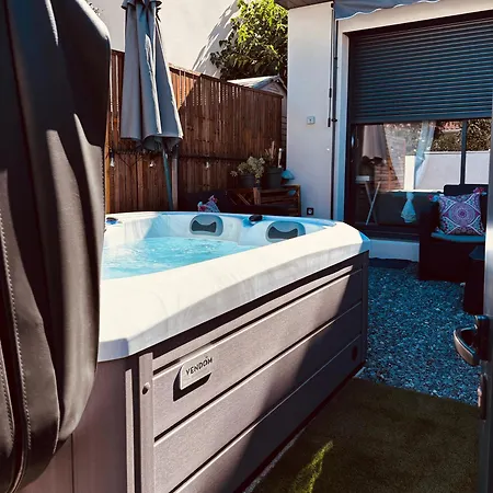 Appartement Du Sud Avec Jacuzzi *